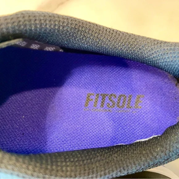 💜 Nike Vibrant Blue and Black Athletic Shoes Sneakers size 8 - Picture 13 of 13